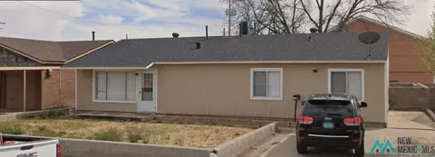1113 E Walker Dr, Hobbs, NM 88240