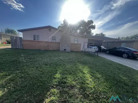 1507 N Breckon Dr, Hobbs, NM 88240