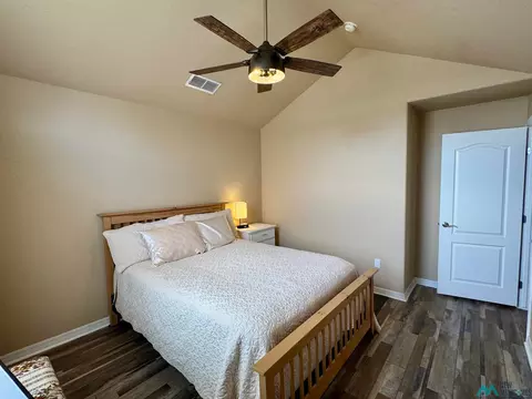 104 Falcon, Clovis, NM 88101 photo 21