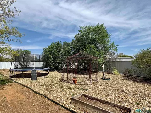 104 Falcon, Clovis, NM 88101 photo 47
