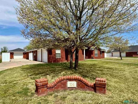 104 Falcon, Clovis, NM 88101 photo 49