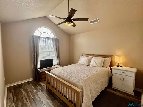 104 Falcon, Clovis, NM 88101 photo 20
