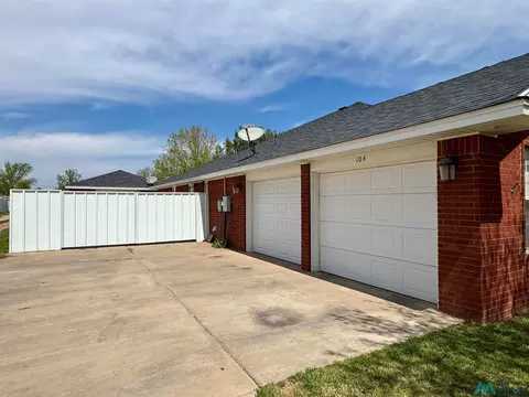 104 Falcon, Clovis, NM 88101 photo 51
