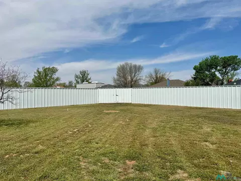 104 Falcon, Clovis, NM 88101 photo 44