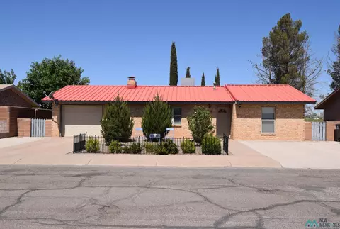 1016 S Mallery St, Deming, NM 88030