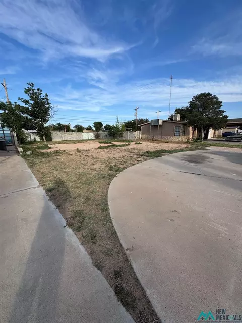 1126 N Gulf St, Hobbs, NM 88240