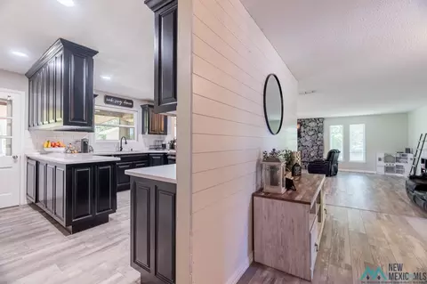 Entry Way - 1706 Fairway Ter, Clovis, NM 88101 photo 3 of 3