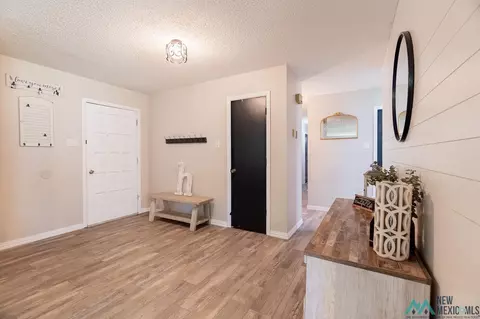 Entry Way - 1706 Fairway Ter, Clovis, NM 88101 photo 1 of 3