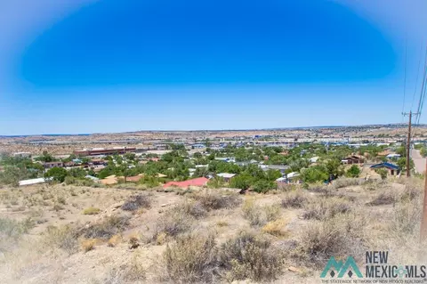 5 Th St, Gallup, NM 87301