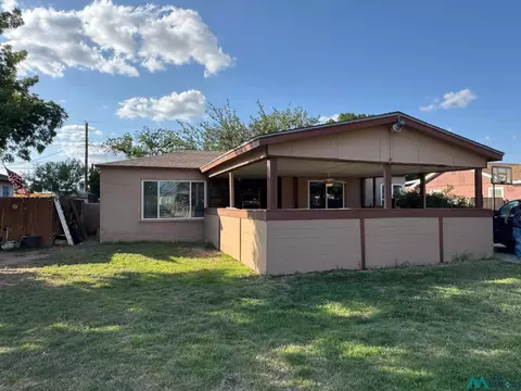 122 W Permian Dr, Hobbs, NM 88240