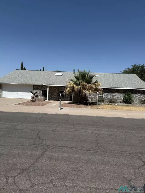 1112 S Shelly St, Deming, NM 88030