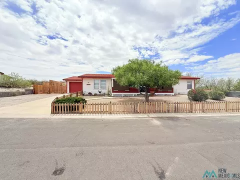 106 Knox Dr, Elephant Butte, NM 87935
