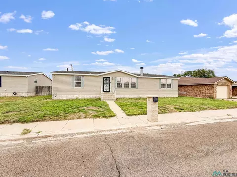 624 N Quiroz Dr, Hobbs, NM 88240