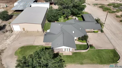 1807 Don Lewis, Artesia, NM 88210