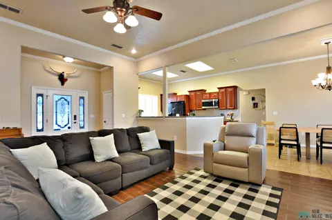 2705 Hammond, Clovis, NM 88101 photo 4