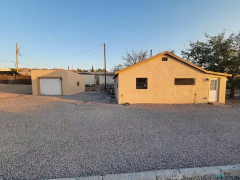719 Gold St, Truth Or Consequences, NM 87901