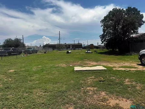 1619 E Dunn, Hobbs, NM 88240