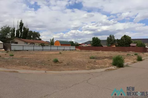 812 Alcazar St, Grants, NM 87020