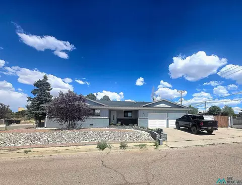 1607 S Cliff Dr, Gallup, NM 87301