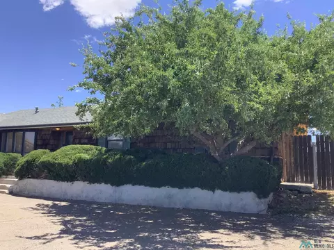 1609 Helena Dr, Gallup, NM 87301