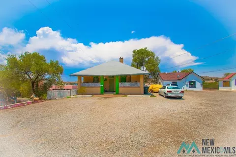 302 E Coal Ave, Gallup, NM 87301