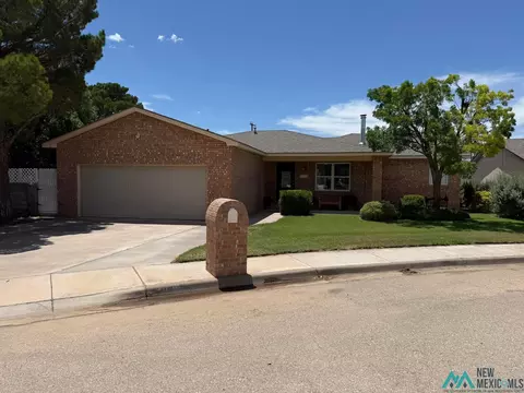 2103 W Currier Ave, Artesia, NM 88210