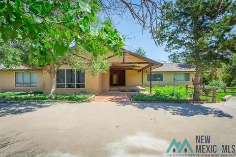 411 Tierra Berrenda Dr, Roswell, NM 88201