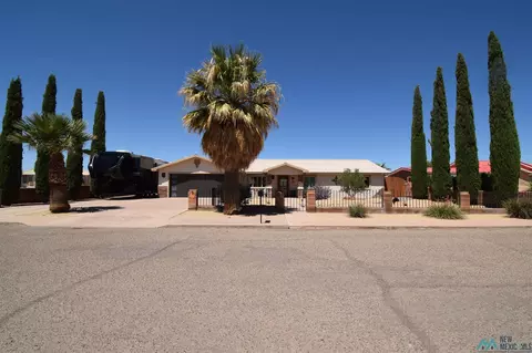 1920 Lisa Dr, Deming, NM 88030