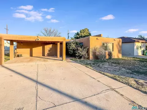 2608 N North Acres Dr, Hobbs, NM 88240