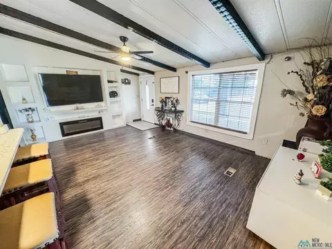 2904 E Church Dr, Hobbs, NM 88240