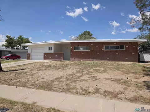 1515 Country Club Cir, Las Cruces, NM 88001