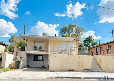 804 E Hill Ave, Gallup, NM 87301