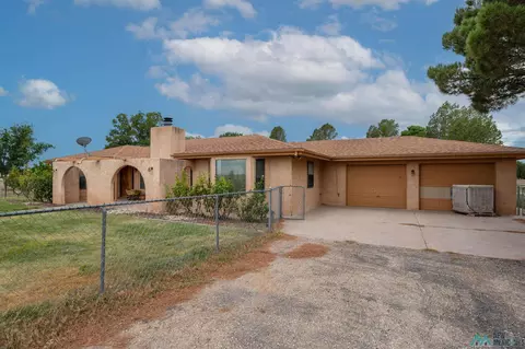 130 W Orchard Park Rd, Dexter, NM 88230
