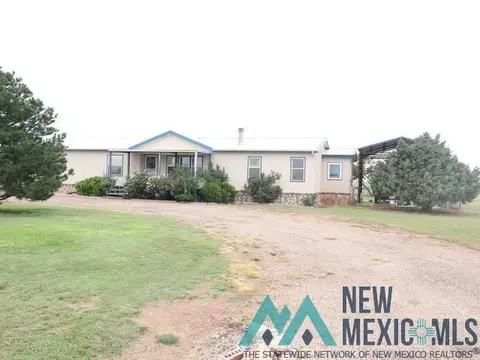 205 N Barton St, Grady, NM 88120