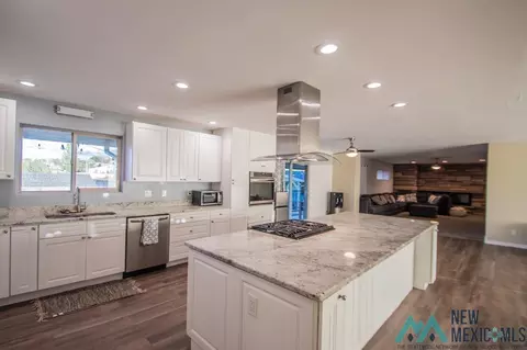 1707 Placida Dr, Gallup, NM 87301