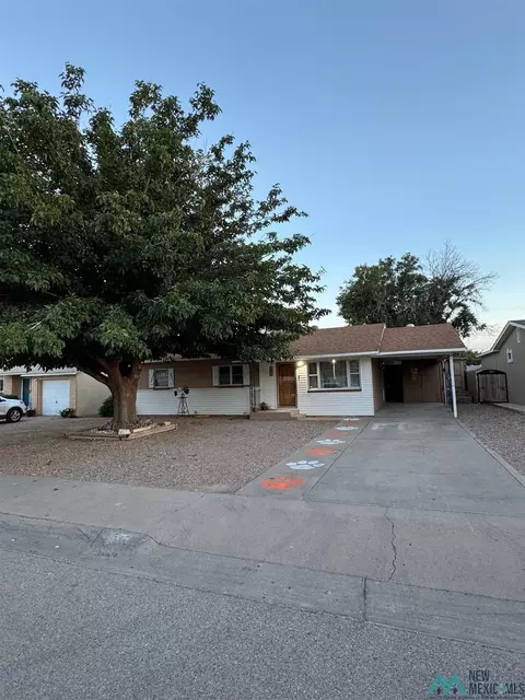 1505 W Bush Ave, Artesia, NM 88210