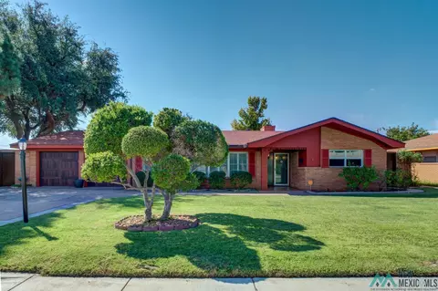 725 E Seco Dr, Hobbs, NM 88240