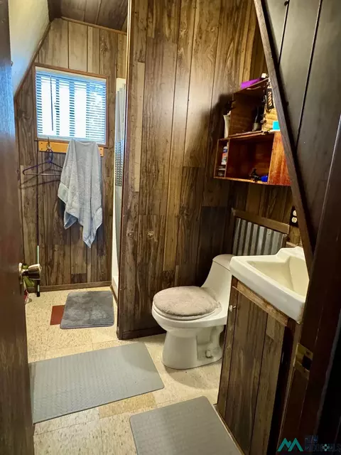 Bath - 31 Bluff, Thoreau, NM 87323 photo 1 of 3
