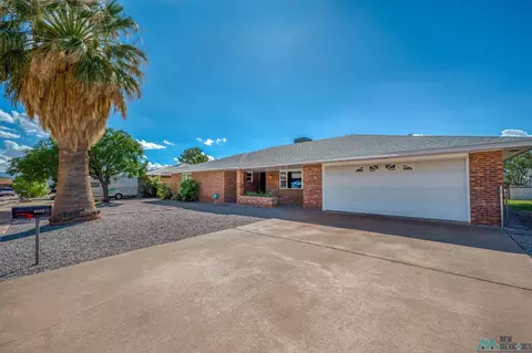 2802 Carmel Dr, Alamogordo, NM 88310