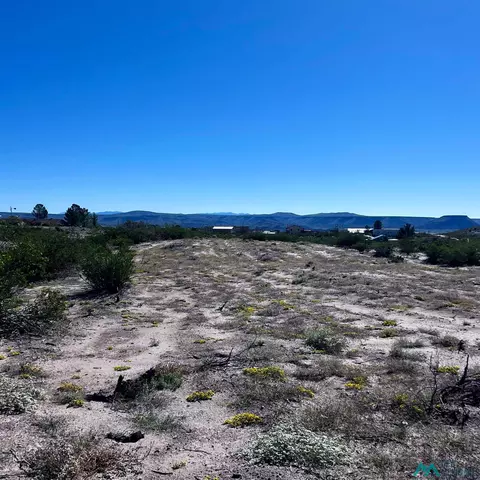 643 Mustang Rd, Elephant Butte, NM 87935
