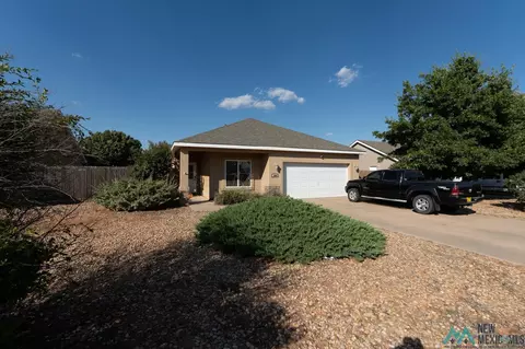 Exterior - 3004 Elizabeth Ct, Clovis, NM 88101 photo 6 of 9