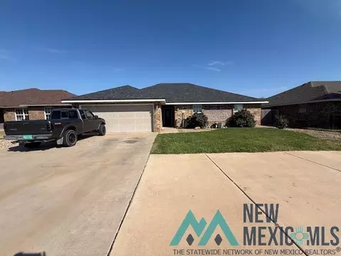 2324 Cobblestone Dr, Clovis, NM 88101