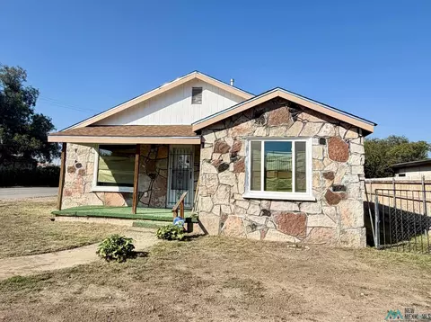 122 Stanton Ave, Roswell, NM 88203