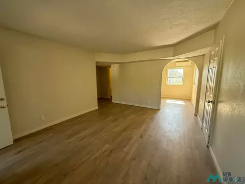 1509 W Hank Ave, Artesia, NM 88210