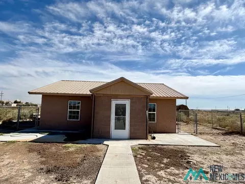 2702 N Bolton, Artesia, NM 88210