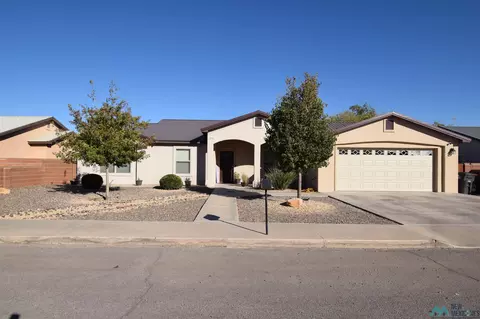 2113 S Kipling Dr, Deming, NM 88030