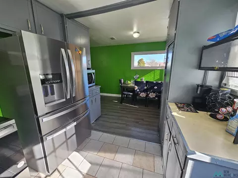 Kitchen - 2600 Sheldon St, Clovis, NM 88101 photo 3 of 3