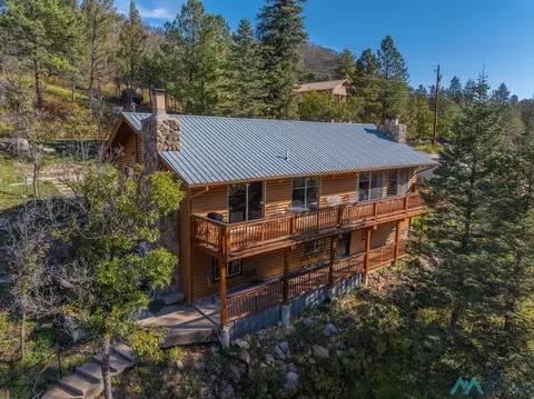 207 W Riverside Dr, Ruidoso, NM 88345