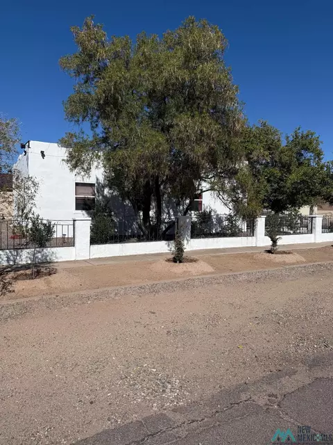 520 Zinc St, Deming, NM 88030