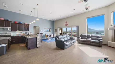 206 Tierra Verde Cir, Elephant Butte, NM 87935